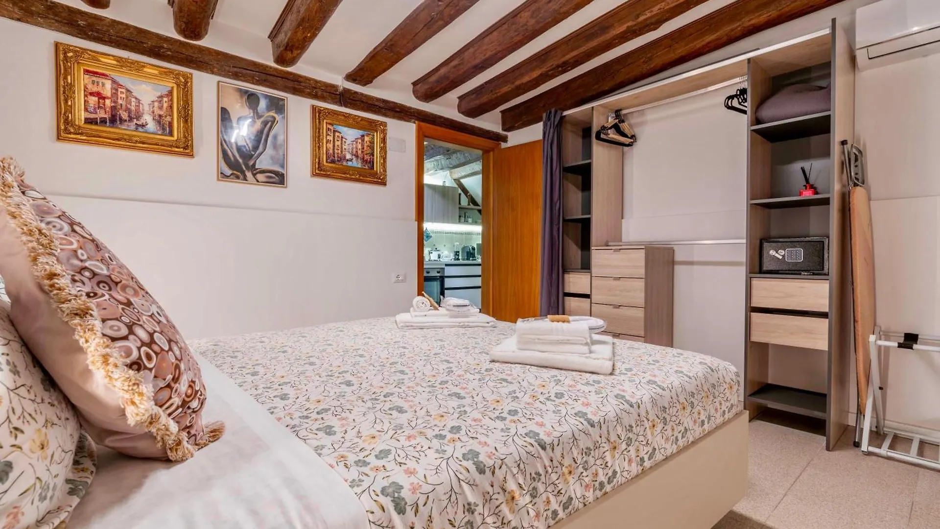 Residence House Canal 1 Venecia Italia